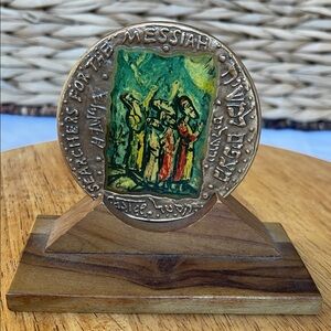Vintage Judaica Medallion Bronze Reversible Round 2 3/4” Coin With wooden Stand